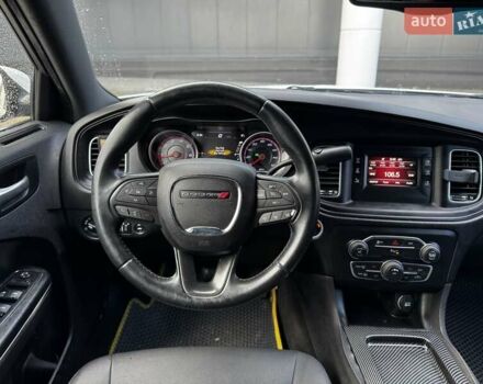 Додж Чарджер 2016 в Киеве на Automoto.ua Белый Додж Чарджер, объемом двигателя 5.7 л и пробегом 215 тыс. км за 19500 $, фото 16 на Automoto.ua