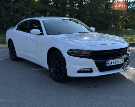 Білий Додж Charger, об'ємом двигуна 3.6 л та пробігом 126 тис. км за 20400 $, фото 17 на Automoto.ua