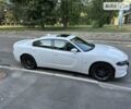 Белый Додж Чарджер, объемом двигателя 3.6 л и пробегом 95 тыс. км за 23000 $, фото 5 на Automoto.ua