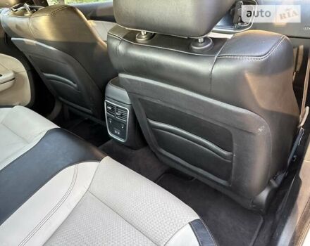 Белый Додж Чарджер, объемом двигателя 3.6 л и пробегом 95 тыс. км за 23000 $, фото 24 на Automoto.ua