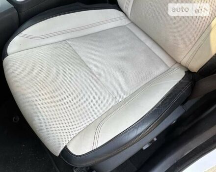 Белый Додж Чарджер, объемом двигателя 3.6 л и пробегом 95 тыс. км за 23000 $, фото 14 на Automoto.ua