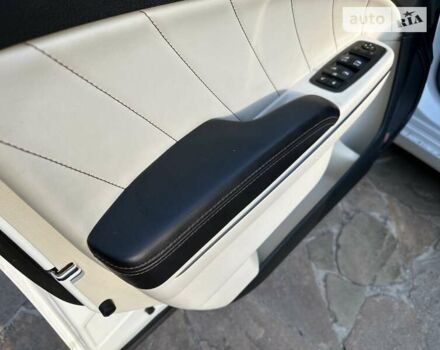 Белый Додж Чарджер, объемом двигателя 3.6 л и пробегом 95 тыс. км за 23000 $, фото 16 на Automoto.ua