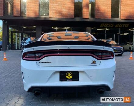 Білий Додж Charger, об'ємом двигуна 6.4 л та пробігом 63 тис. км за 38500 $, фото 3 на Automoto.ua