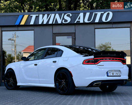 Білий Додж Charger, об'ємом двигуна 3.6 л та пробігом 81 тис. км за 15900 $, фото 19 на Automoto.ua