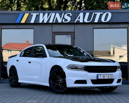 Білий Додж Charger, об'ємом двигуна 3.6 л та пробігом 81 тис. км за 15900 $, фото 12 на Automoto.ua