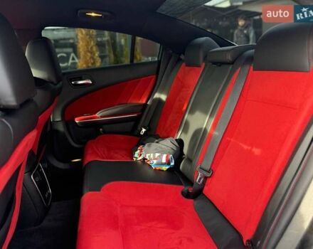 Белый Додж Чарджер, объемом двигателя 6.4 л и пробегом 83 тыс. км за 30900 $, фото 34 на Automoto.ua