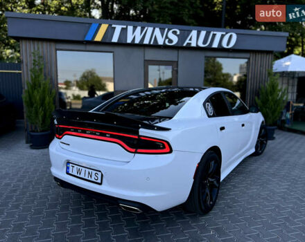 Білий Додж Charger, об'ємом двигуна 3.6 л та пробігом 81 тис. км за 15900 $, фото 21 на Automoto.ua