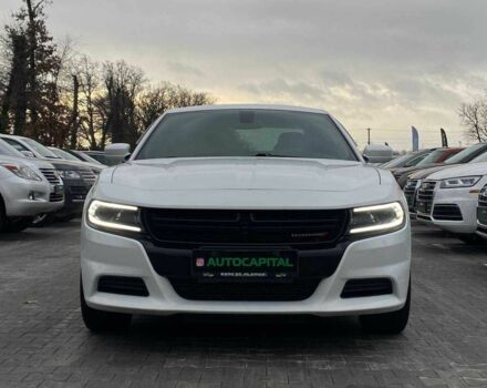 Белый Додж Чарджер, объемом двигателя 3.6 л и пробегом 29 тыс. км за 21490 $, фото 1 на Automoto.ua