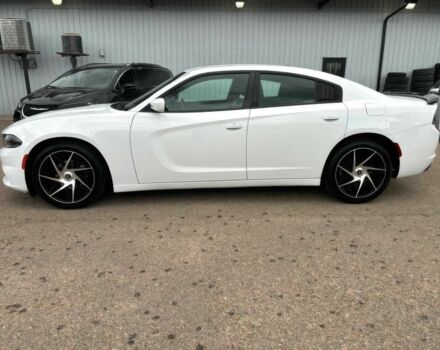 Белый Додж Чарджер, объемом двигателя 3.6 л и пробегом 42 тыс. км за 12000 $, фото 6 на Automoto.ua