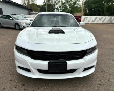 Белый Додж Чарджер, объемом двигателя 3.6 л и пробегом 42 тыс. км за 12000 $, фото 1 на Automoto.ua