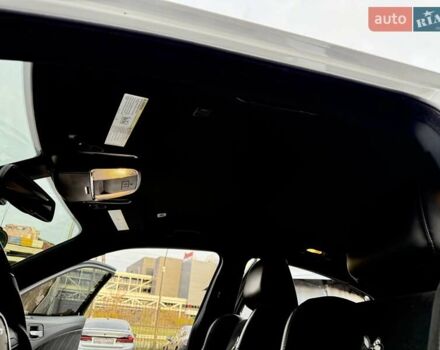 Белый Додж Чарджер, объемом двигателя 5.65 л и пробегом 71 тыс. км за 29900 $, фото 38 на Automoto.ua