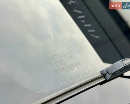 Белый Додж Чарджер, объемом двигателя 5.65 л и пробегом 71 тыс. км за 29900 $, фото 27 на Automoto.ua