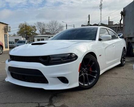 Белый Додж Чарджер, объемом двигателя 6.4 л и пробегом 61 тыс. км за 42000 $, фото 3 на Automoto.ua