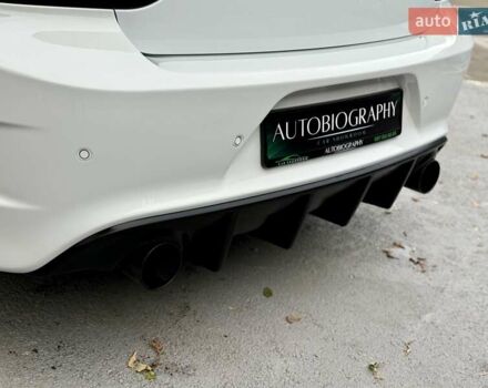 Белый Додж Чарджер, объемом двигателя 5.65 л и пробегом 71 тыс. км за 29900 $, фото 24 на Automoto.ua