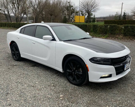 Білий Додж Charger, об'ємом двигуна 3.6 л та пробігом 37 тис. км за 23800 $, фото 3 на Automoto.ua