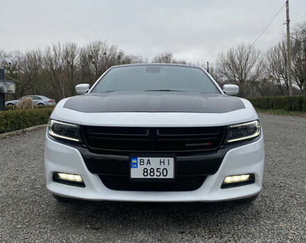 Білий Додж Charger, об'ємом двигуна 3.6 л та пробігом 37 тис. км за 23800 $, фото 1 на Automoto.ua