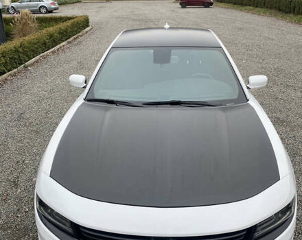 Білий Додж Charger, об'ємом двигуна 3.6 л та пробігом 37 тис. км за 23800 $, фото 12 на Automoto.ua