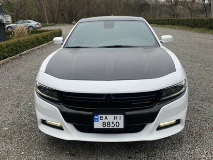 Білий Додж Charger, об'ємом двигуна 3.6 л та пробігом 37 тис. км за 23800 $, фото 1 на Automoto.ua