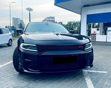 Чорний Додж Charger, об'ємом двигуна 0.36 л та пробігом 130 тис. км за 15599 $, фото 1 на Automoto.ua