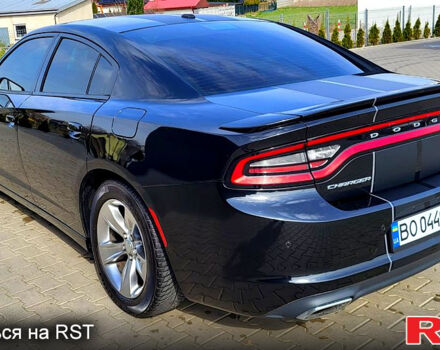 Чорний Додж Charger, об'ємом двигуна 3.6 л та пробігом 158 тис. км за 15500 $, фото 5 на Automoto.ua