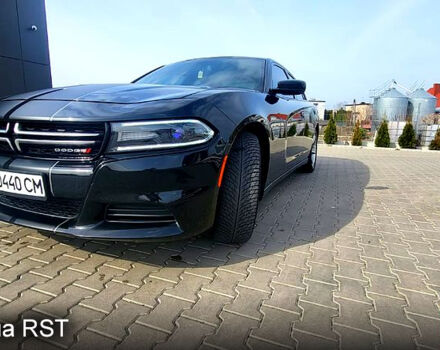 Чорний Додж Charger, об'ємом двигуна 3.6 л та пробігом 158 тис. км за 15500 $, фото 1 на Automoto.ua