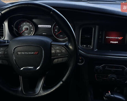 Черный Додж Чарджер, объемом двигателя 3.6 л и пробегом 208 тыс. км за 18300 $, фото 12 на Automoto.ua