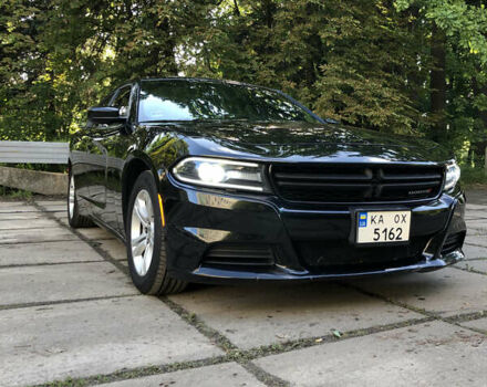 Чорний Додж Charger, об'ємом двигуна 3.6 л та пробігом 141 тис. км за 14100 $, фото 2 на Automoto.ua