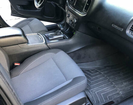 Чорний Додж Charger, об'ємом двигуна 3.6 л та пробігом 141 тис. км за 14100 $, фото 9 на Automoto.ua