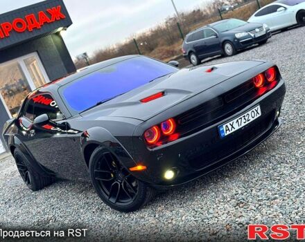 Чорний Додж Charger, об'ємом двигуна 3.6 л та пробігом 212 тис. км за 17100 $, фото 2 на Automoto.ua