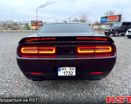 Чорний Додж Charger, об'ємом двигуна 3.6 л та пробігом 212 тис. км за 17100 $, фото 3 на Automoto.ua