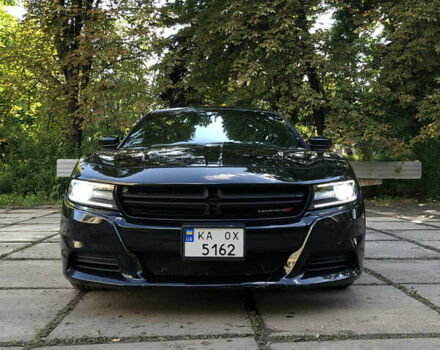 Чорний Додж Charger, об'ємом двигуна 3.6 л та пробігом 141 тис. км за 14100 $, фото 1 на Automoto.ua