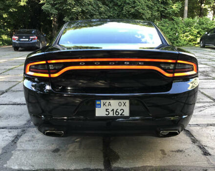 Чорний Додж Charger, об'ємом двигуна 3.6 л та пробігом 141 тис. км за 14100 $, фото 5 на Automoto.ua
