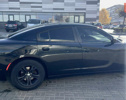 Черный Додж Чарджер, объемом двигателя 3.6 л и пробегом 208 тыс. км за 18300 $, фото 5 на Automoto.ua