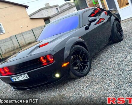Чорний Додж Charger, об'ємом двигуна 3.6 л та пробігом 212 тис. км за 17100 $, фото 4 на Automoto.ua