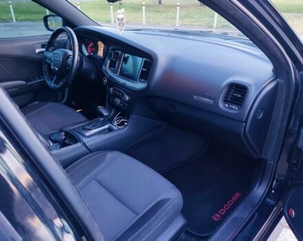Чорний Додж Charger, об'ємом двигуна 3.6 л та пробігом 148 тис. км за 509 $, фото 6 на Automoto.ua