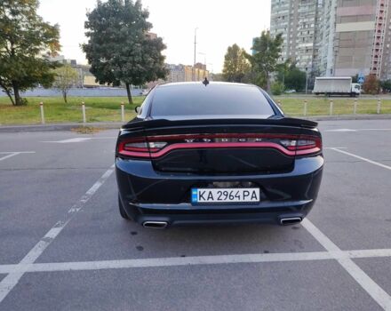 Чорний Додж Charger, об'ємом двигуна 3.6 л та пробігом 148 тис. км за 509 $, фото 5 на Automoto.ua
