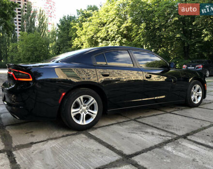 Чорний Додж Charger, об'ємом двигуна 3.6 л та пробігом 141 тис. км за 14100 $, фото 4 на Automoto.ua