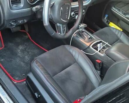 Чорний Додж Charger, об'ємом двигуна 5.7 л та пробігом 147 тис. км за 29999 $, фото 9 на Automoto.ua