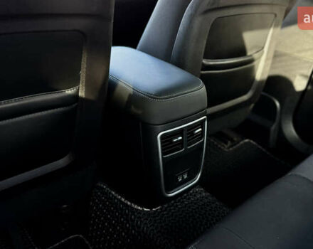 Черный Додж Чарджер, объемом двигателя 3.6 л и пробегом 208 тыс. км за 18300 $, фото 24 на Automoto.ua