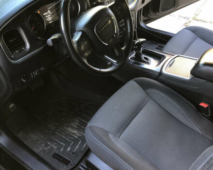 Чорний Додж Charger, об'ємом двигуна 3.6 л та пробігом 141 тис. км за 14100 $, фото 14 на Automoto.ua