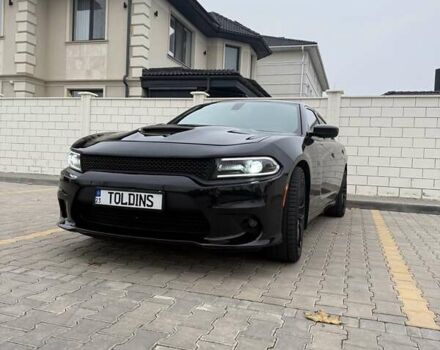 Черный Додж Чарджер, объемом двигателя 3.6 л и пробегом 128 тыс. км за 19000 $, фото 2 на Automoto.ua