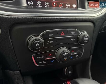 Додж Чарджер 2017 в Киеве на Automoto.ua Черный Додж Чарджер, объемом двигателя 3.6 л и пробегом 60 тыс. км за 17800 $, фото 39 на Automoto.ua