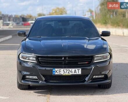 Черный Додж Чарджер, объемом двигателя 3.6 л и пробегом 140 тыс. км за 21500 $, фото 1 на Automoto.ua