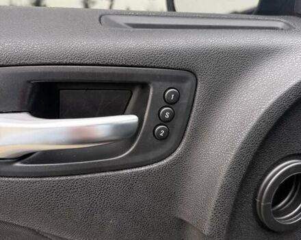 Черный Додж Чарджер, объемом двигателя 3.6 л и пробегом 128 тыс. км за 19000 $, фото 15 на Automoto.ua