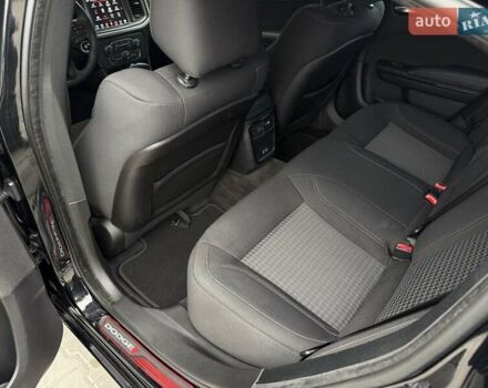 Додж Чарджер 2017 в Киеве на Automoto.ua Черный Додж Чарджер, объемом двигателя 3.6 л и пробегом 60 тыс. км за 17800 $, фото 28 на Automoto.ua