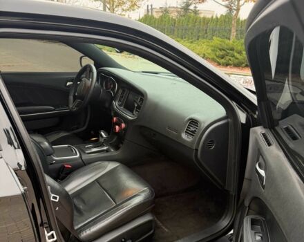 Черный Додж Чарджер, объемом двигателя 3.6 л и пробегом 128 тыс. км за 19000 $, фото 16 на Automoto.ua