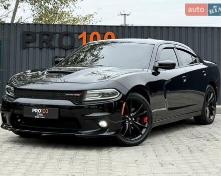 Додж Чарджер 2017 в Киеве на Automoto.ua Черный Додж Чарджер, объемом двигателя 3.6 л и пробегом 60 тыс. км за 17800 $, фото 4 на Automoto.ua