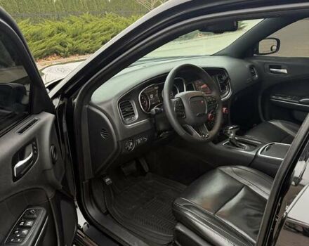 Черный Додж Чарджер, объемом двигателя 3.6 л и пробегом 128 тыс. км за 19000 $, фото 12 на Automoto.ua