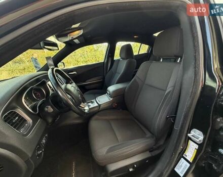 Черный Додж Чарджер, объемом двигателя 3.6 л и пробегом 140 тыс. км за 21500 $, фото 22 на Automoto.ua