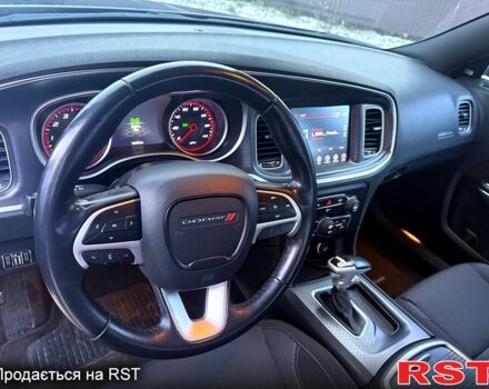 Чорний Додж Charger, об'ємом двигуна 3.6 л та пробігом 141 тис. км за 23300 $, фото 7 на Automoto.ua